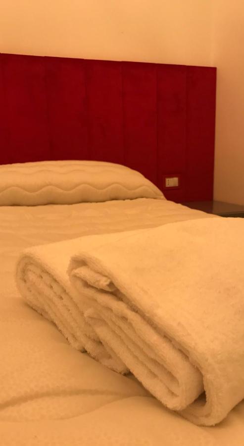 Motta Palace Apartments & Rooms Motta SantʼAnastasia Εξωτερικό φωτογραφία