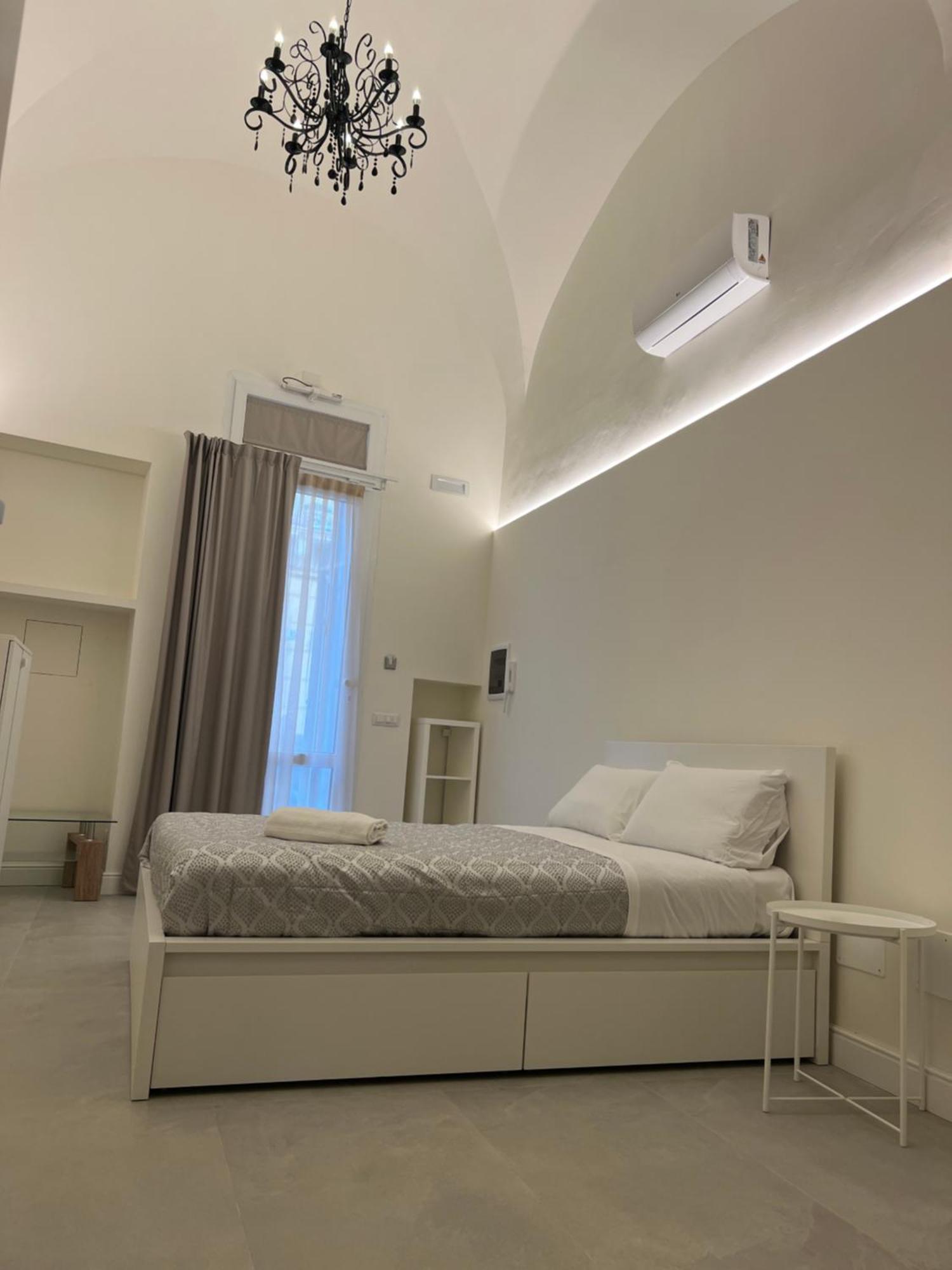 Motta Palace Apartments & Rooms Motta SantʼAnastasia Εξωτερικό φωτογραφία