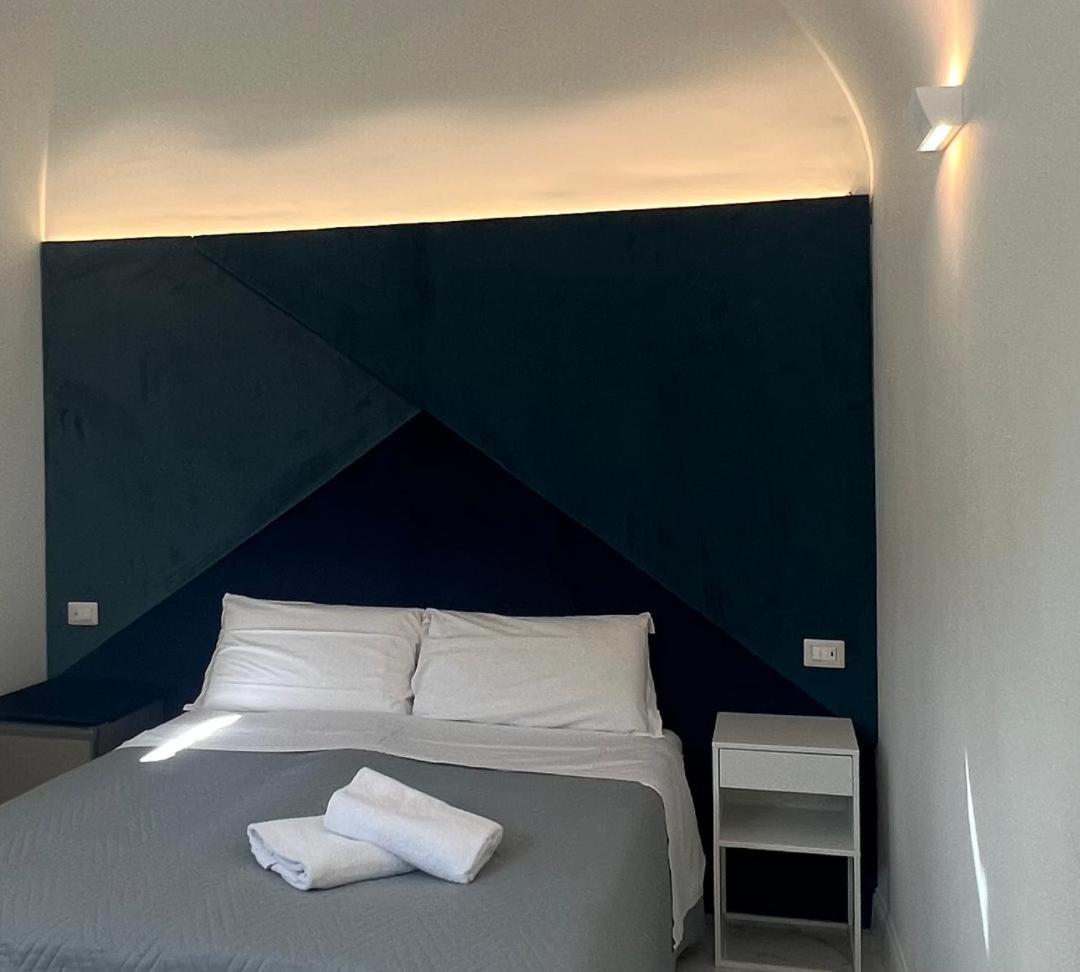 Motta Palace Apartments & Rooms Motta SantʼAnastasia Εξωτερικό φωτογραφία